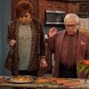 THE COOL KIDS: L-R: Vicki Lawrence and Leslie Jordan in the "Thanksgiving at Murray's" episode of THE COOL KIDS airing Friday, Nov. 16 (8:30-9:00 PM ET/PT) on FOX. ©2018 Fox Broadcasting Co. Cr: Kevin Estrada/FOX.