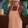 THE COOL KIDS: Leslie Jordan in the "Thanksgiving at Murray's" episode of THE COOL KIDS airing Friday, Nov. 16 (8:30-9:00 PM ET/PT) on FOX. ©2018 Fox Broadcasting Co. Cr: Kevin Estrada/FOX.