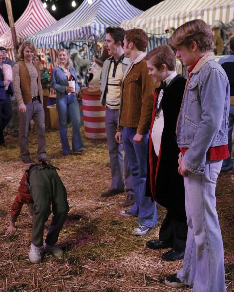 the-kids-are-alright-episode-121-mikes-award-promotional-photo-11