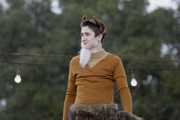 the-kids-are-alright-episode-121-mikes-award-promotional-photo-28