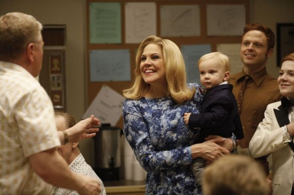 the-kids-are-alright-episode-121-mikes-award-promotional-photo-42