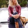 THE MICK: Kaitlin Olson in the “The Snitch” episode of THE MICK airing Tuesday, Feb. 7 (8:31-9:01 ET/PT) on FOX. ©2017 Fox Broadcasting Co. CR: FOX