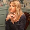 THE MICK: Kaitlin Olson in the “The Baggage” episode of THE MICK airing Tuesday, Feb. 14 (8:31-9:01 ET/PT) on FOX. ©2017 Fox Broadcasting Co. CR: FOX