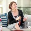 THE MICK: Guest star Michaela Watkins in the "The Friend" episode of THE MICK airing Tuesday, Oct. 3 (9:00-9:30 PM ET/PT) on FOX. ©2017 Fox Broadcasting Co. CR: Jordin Althaus / FOX