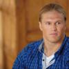 THE MINDY PROJECT: Clay Matthews plays himself in the all-new &quot;Santa Fe&quot; episode of THE MINDY PROJECT airing Tuesday, April 9 (9:30-10:00 PM ET/PT) on FOX. &#xa9;2013 Fox Broadcasting Co. Cr: Jordin Althaus/FOX