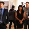 THE MINDY PROJECT: Cliff (guest star Glenn Howerton, L), Mindy (Mindy Kaling, second from L), Morgan (Ike Barinholtz, second from R) and Danny (Chris Messina, R) attend an art show in the &quot;Wiener Night&quot; episode of THE MINDY PROJECT airing Tuesday, Oct. 15 (9:30-10:00 PM ET/PT) on FOX. &#xa9;2013 Fox Broadcasting Co. Cr: Jordin Althaus/FOX