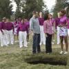 The Neighbors - Episode 1.20 - Sing Like a Larry Bird - Promotional Photos (3)
