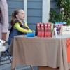 The Neighbors - Episode 1.21 - No Purses No Money No Problem - Promotional Photos (4)
