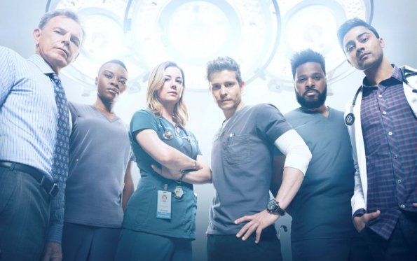 THE RESIDENT:  L-R: Bruce Greenwood, Shaunette Renée Wilson, Emily VanCamp, Matt Czuchry, Malcolm-Jamal Warner and Manish Dayal in the second season of THE RESIDENT premiering Monday, Sept. 24 (8:00-9:00 PM ET/PT) on FOX. ©2018 Fox Broadcasting Co. Cr: Miranda Penn Turin/FOX