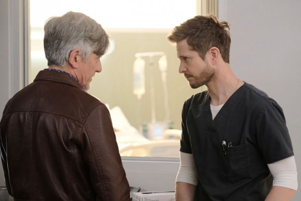 214_the-resident_photo03