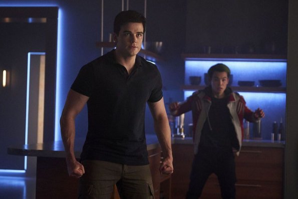 titans-episode-210-fallen-promotional-photo-03