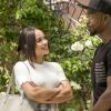 Cleopatra Coleman as Sadie and Jay Pharoah as Floyd in WHITE FAMOUS (Season 1, Episode 3). - Photo: Eddy Chen/SHOWTIME - Photo ID: WhiteFamous_103_0378