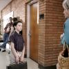 "Gluons, Guacamole, and the Color Purple" - Pictured: Sheldon (Iain Armitage). When Sheldon is no longer academically challenged at Medford High, he audits a college class taught by Dr. John Sturgis (Wallace Shawn), on YOUNG SHELDON, Thursday, April 19 (8:31-9:01 PM, ET/PT) on the CBS Television Network. Photo: Michael Desmond/Warner Bros. Entertainment Inc. ÃÂ© 2018 WBEI. All rights reserved.