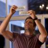 THE FINDER:  While searching for a magician's missing assistant, Walter (Geoff Stults) uncovers a counterfeit money ring in the &quot;The Great Escape&quot; episode of THE FINDER airing Thursday, Feb. 9 (9:00-10:00 PM ET/PT) on FOX.  &#xa9;2012 Fox Broadcasting Co.  Cr:  Jennifer Clasen/FOX