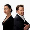 THE RICHES: Eddie Izzard (R) as Wayne Malloy and Minnie Driver (L) as Dahlia Malloy on THE RICHES on FX.
