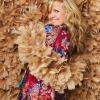 Style: "Feather_Wall_UBetty"