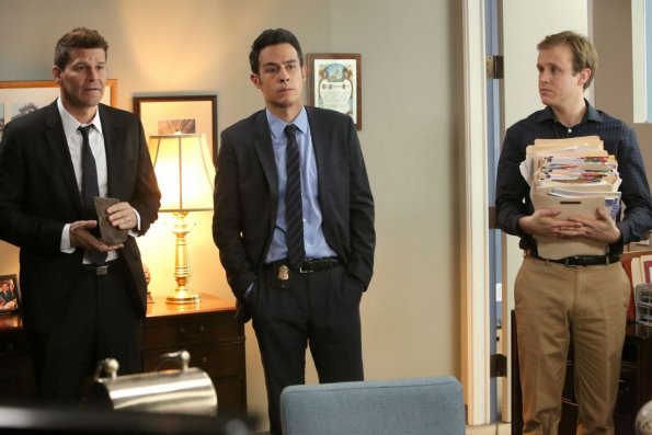 BONES: L-R: David Boreanaz, John Boyd and guest star Josh Duvendeck in the Spring premiere "The Death In The Defense" episode of BONES airing Thursday, April 14 (8:00-9:00 PM ET/PT) on FOX.  ©2016 Fox Broadcasting Co.  Cr:  Patrick McElhenney/FOX