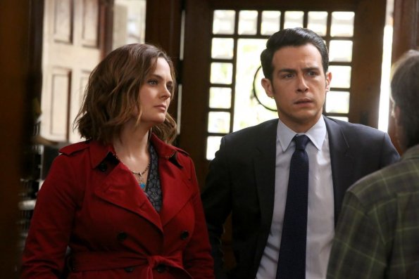 BONES: L-R: Emily Deschanel, John Boyd in the "The Last Shot at a Second Chance" episode of BONES airing Thursday, May 5 (8:00-9:00 PM ET/PT) on FOX.  ©2016 Fox Broadcasting Co.  Cr:  Patrick McElhenney/FOX