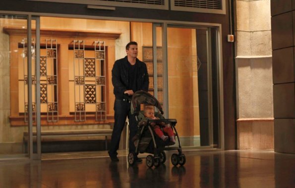 BONES: Booth (David Boreanaz, L) and Christine (guest star Ali/Susie Hartman, R) visit Brennan while she works late at the Jeffersonian in the "The Shot in the Dark" episode of BONES airing Monday, Feb. 11 (8:00-9:00 PM ET/PT) on FOX. ©2013 Fox Broadcasting Co. Cr: Jordin Althaus/FOX BONES: Booth (David Boreanaz, L) and Christine (guest star Ali/Susie Hartman, R) visit Brennan while she works late at the Jeffersonian in the "The Shot in the Dark" episode of BONES airing Monday, Feb. 11 (8:00-9:00 PM ET/PT) on FOX. ©2013 Fox Broadcasting Co. Cr: Jordin Althaus/FOX