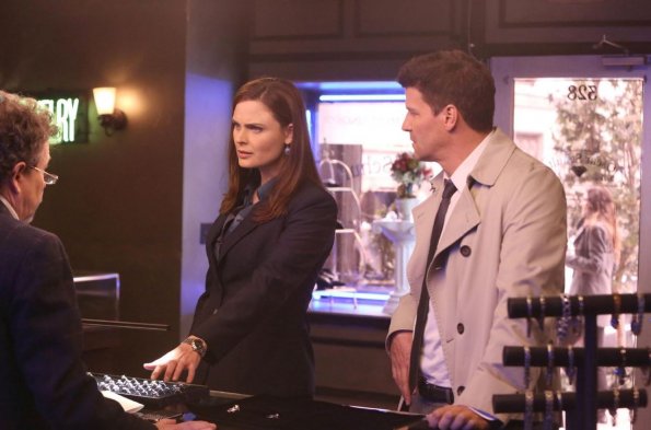 BONES:  Brennan (Emily Deschanel, C) and Booth (David Boreanaz, R) interview a jewelry store owner (guest star Curtis Armstrong, L) in the &quot;The Blood from the Stones&quot; episode of BONES airing Monday, March 25 (8:00-9:00 PM ET/PT) on FOX.  &#xa9;2013 Fox Broadcasting Co.  Cr:  Patrick McElhenney/FOX