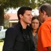 BONES:  Booth (David Boreanaz, L) goes after the man suspected of murdering Brennan's (Emily Deschanel, C) mother in the BONES season finale episode "The Woman in Limbo" airing Wednesday, May 17 (8:00-9:00 PM ET/PT) on FOX.  Also pictured:  Pat Skipper (R).  ©2006 Fox Broadcasting Co.  Cr:  Isabella Vosmikova/FOX