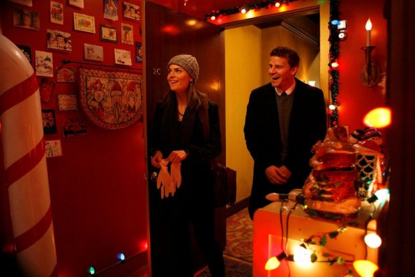 BONES: When the body of a man dressed as Santa Claus is found murdered, Booth (David Boreanaz, R) and Brennan (Emily Deschanel, L) discover he was a well respected Santa impersonator whose real name was Kristopher Kringle in the BONES episode "The Santa in the Slush" airing Tuesday, Nov. 27 (8:00-9:00 PM ET/PT) on FOX. ©2007 Fox Broadcasting Co. Cr: Isabella Vosmikova/FOX BONES: When the body of a man dressed as Santa Claus is found murdered, Booth (David Boreanaz, R) and Brennan (Emily Deschanel, L) discover he was a well respected Santa impersonator whose real name was Kristopher Kringle in the BONES episode "The Santa in the Slush" airing Tuesday, Nov. 27 (8:00-9:00 PM ET/PT) on FOX. ©2007 Fox Broadcasting Co. Cr: Isabella Vosmikova/FOX