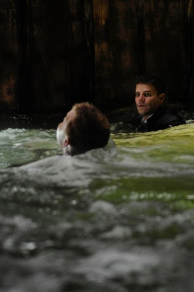 BONES:  Booth (David Boreanaz, R) is kidnapped and trapped on a ship in the middle of the ocean in the BONES episode &quot;The Hero in the Hold&quot; airing Thursday, Jan.  22 (8:00-9:00 PM ET/PT) on FOX.  &copy;2008 Fox Broadcasting Co.  Cr:  Michael Yarish/FOX