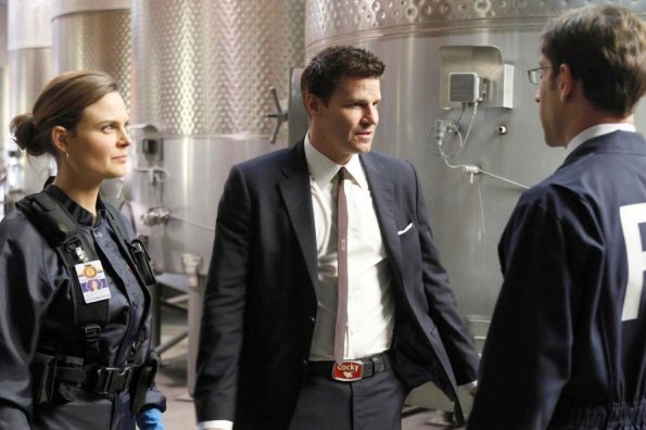 BONES:  Brennan (Emily Deschanel, L) and Booth (David Boreanaz, R) investigate a vineyard where a decomposed body is found in a wine cask in the BONES episode &quot;The Critic in the Cabernet&quot; airing Thursday, May 7 (8:00-9:00 PM ET/PT) on FOX.  &#xa9;2009 Fox Broadcasting Co.  Cr:  Richard Foreman/FOX