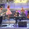 BONES: In an episode with a twist, Brennan and Booth are owners of &quot;The Lab&quot; nightclub who are  under investigation for murder occurs there.  Sweets (John Francis Daley, C) and his band &quot;Gormogon&quot; (L-R:  Matt Fleming, Michael Luke Hall, Tien Viet Nguyen) perform with Daisy at the nightclub (guest star Carla Gallo, second from L) in the BONES season finale episode &quot;The End in the Beginning&quot; airing Thursday, May 14 (8:00-9:00 PM ET/PT) on FOX.  &#xa9;2009 Fox Broadcasting Co.  Cr:  Greg Gayne/FOX
