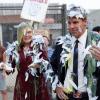 BONES:  When Brennan (Emily Deschanel, L) and Booth (David Boreanaz, R) investigate a heavily protested chicken factory, they become the target of the protesters' in in the BONES episode &quot;The Tough Man in the Tender Chicken&quot; airing Thursday, Nov. 5 (8:00-9:00 PM ET/PT) on FOX.   &#xa9;2009 Fox Broadcasting Co.  Cr:  Greg Gayne/FOX