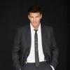 BONES:  David Boreanaz as FBI Special Agent Seeley Booth. The fifth season of BONES premieres Thursday, Sept. 17 (8:00-9:00 PM ET/PT) on FOX.  ©2009 Fox Broadcasting Co.  Cr:  Brian Bowen Smith/FOX