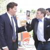 BONES:  Booth (David Boreanaz, L) questions a street performer (Alex Weed, R)   in &quot;The Bones That Weren't&quot; episode of BONES airing Thursday, Nov. 4 (8:00-9:00 PM ET/PT) on FOX.  &#xa9;2010 Fox Broadcasting Co.  Cr:  Adam Taylor/FOX