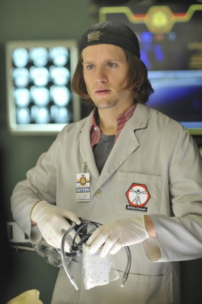 BONES:  Luke Kleintank guest-stars as Finn, a new Jeffersonian intern, in &quot;The Hot Dog in the Competition&quot; episode of BONES airing Thursday, Nov. 10 (9:00-10:00 PM ET/PT) on FOX.  &#xa9;2011 Fox Broadcasting Co.  Cr:  Richard Foreman/FOX