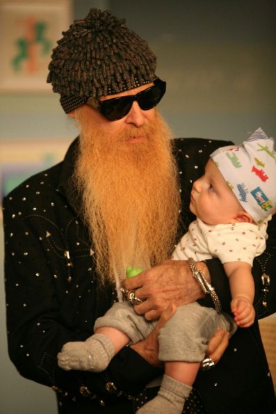 BONES:  Angela's father Billy F. Gibbons (as himself) with his grandson in &quot;The Twist in the Twister&quot; episode of BONES airing Thursday, Dec. 8 (9:00-10:00 PM ET/PT) on FOX.  &#xa9;2011 Fox Broadcasting Co.  Cr:  Patrick McElhenney/FOX