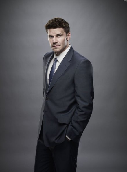 BONES:  David Boreanaz returns as FBI Special Agent Seeley Booth in the season seven premiere of BONES airing Thursday, Nov. 3 (9:00-10:00 ET/PT) on FOX.  &#xa9;2011 Fox Broadcasting Co. Cr:  Brian Bowen Smith/FOX