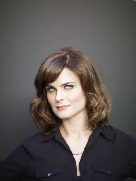 BONES: Emily Deschanel returns as Dr. Temperance Brennan in the season seven premiere of BONES airing Thursday, Nov. 3 (9:00-10:00 ET/PT) on FOX.  &#xa9;2011 Fox Broadcasting Co. Cr: Brian Bowen Smith/FOX