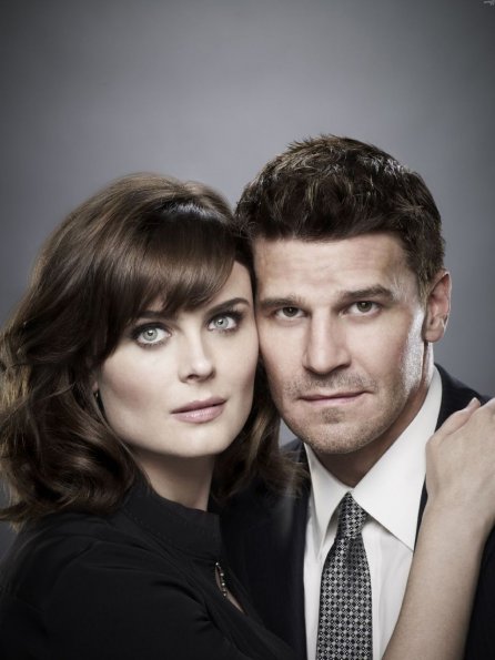 BONES: Emily Deschanel and David Boreanaz return in the season seven premiere of BONES airing Thursday, Nov. 3 (9:00-10:00 ET/PT) on FOX.  &#xa9;2011 Fox Broadcasting Co. Cr: Brian Bowen Smith/FOX