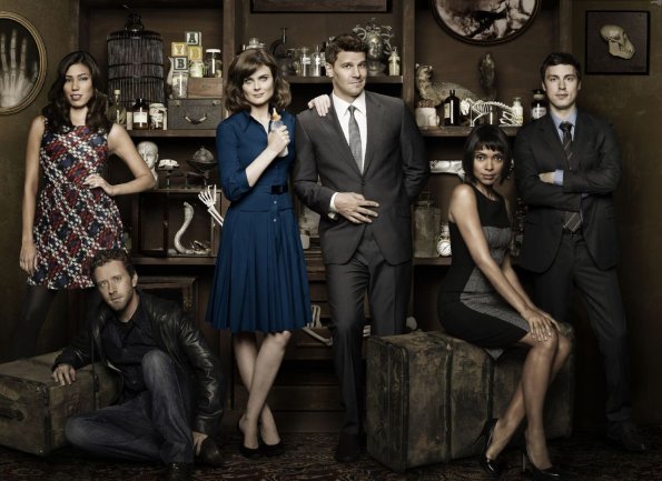 BONES: The Bones cast returns in the Season Seven premiere of BONES airing Thursday, Nov. 3 (9:00-10:00 ET/PT) on FOX.  Pictured L-R: Michaela Conlin, TJ Thyne, Emily Deschanel, David Boreanaz, Tamara Taylor and  John Francis Daley.  &#xa9;2011 Fox Broadcasting Co. Cr: FOX