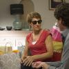 Tamsin Greig as Beverly Lincoln and Stephen Mangan as Sean Lincoln in Episodes (Season 4, episode 3) - Photo: Des Willie/SHOWTIME - Photo ID: episodes_403_5586