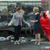 Tamsin Greig as Beverly Lincoln and Kathleen Rose Perkins as Carol in Episodes (Season 4, episode 8) - Photo: Des Willie/SHOWTIME - Photo ID: episodes_408_5263