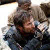falling-skies-102_6_noah-wyle-martin-roach_ph-ken-woroner_18776_003_0674_r