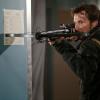falling-skies-104_6_noah-wyle_ph_ken-woroner_18776_007_0395_r