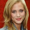 Nora Arnezeder