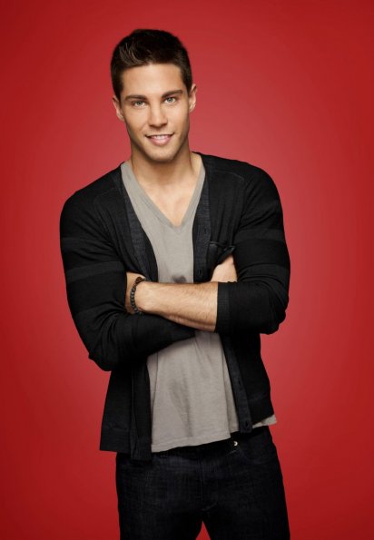 GLEE: Dean Geyer as Brody in the Season Four premiere of GLEE debuting on a new night and time Thursday, Sept. 13 (9:00-10:00 PM ET/PT) on FOX. &#xa9;2012 Fox Broadcasting Co. Cr: Tommy Garcia/FOX