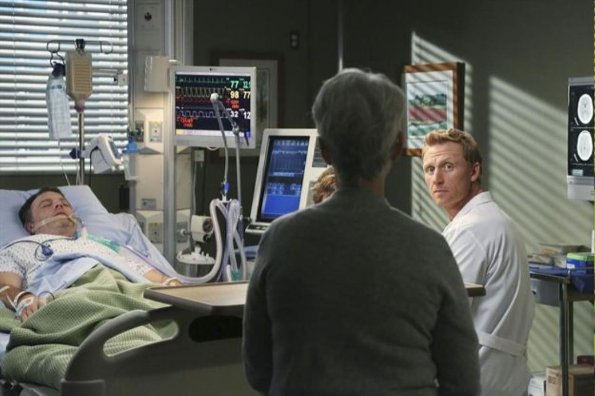 greys-anatomy-season-9-episode-23-readiness-is-all-3