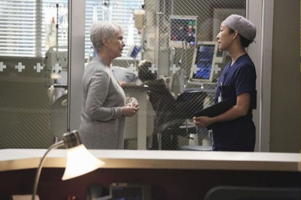 greys-anatomy-season-9-episode-23-readiness-is-all-6