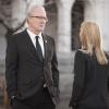 Tracy Letts as Andrew Lockhart and Claire Danes as Carrie Mathison in Homeland (Season 4, Episode 02). - Photo:  David Bloomer/SHOWTIME - Photo ID:  Homeland_402_1664.R