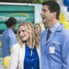 Kristen Bell as Jeannie Van Der Hooven and Ken Marino as Mark in House of Lies (Season 5, Episode 01). - Photo: Michael Desmond/SHOWTIME - Photo ID: HouseOfLies_501_0449.R