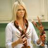 IT'S ALWAYS SUNNY IN PHILADELPHIA -- "Frank Falls Out The Window" -- Episode 1102 (Airs Wednesday, January 13, 10:00 pm e/p) Pictured: Kaitlin Olson as Dee. CR: Patrick McElhenney/FX
