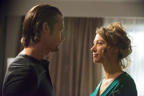 JUSTIFIED -- Ghosts -- Episode 13 (Airs Tuesday, April 2, 10:00 pm e/p) -- Pictured: (L-R) Timothy Olyphant as Deputy U.S. Marshal Raylan Givens, Natalie Zea as Winona Hawkins  -- CR: Prashant Gupta/FX